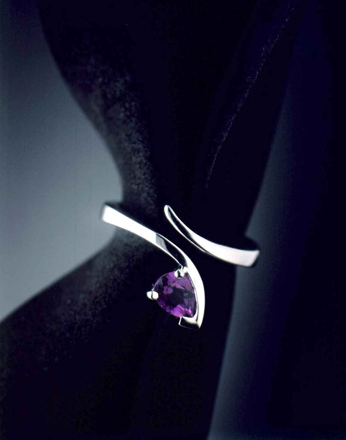 Fashion Photography: jewellery bracelet stand